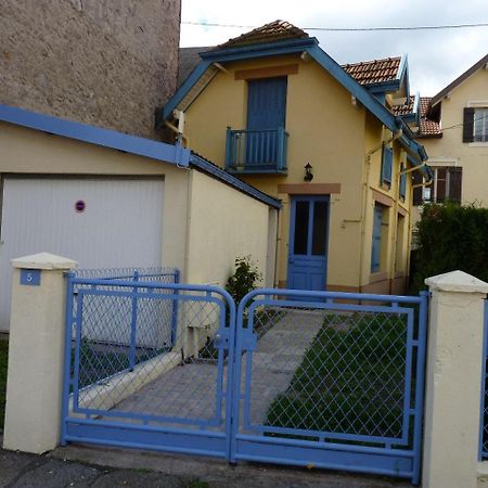 La Maison Jaune Et Bleue Villa Gerardmer Exterior photo